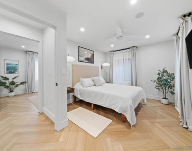 7372 Bishops Ln - Photo Thumbnail 5