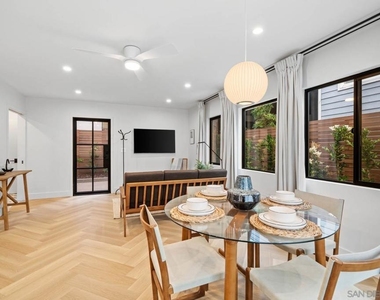 7372 Bishops Ln - Photo Thumbnail 16