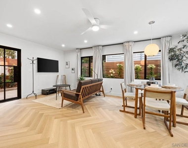 7372 Bishops Ln - Photo Thumbnail 2