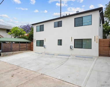 7372 Bishops Ln - Photo Thumbnail 8