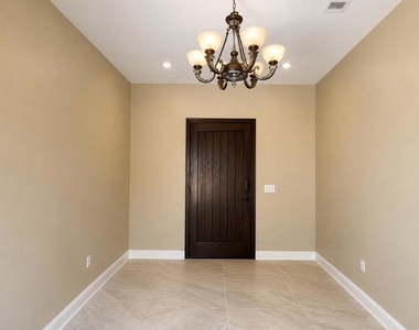 3035 Arroyo Seco - Photo Thumbnail 14