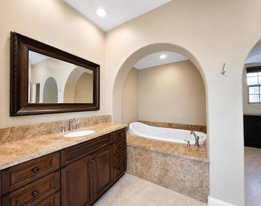 3035 Arroyo Seco - Photo Thumbnail 25