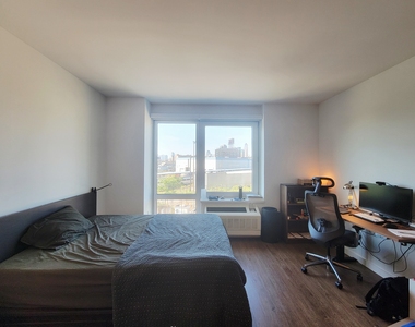 22-44 Jackson Avenue - Photo Thumbnail 2