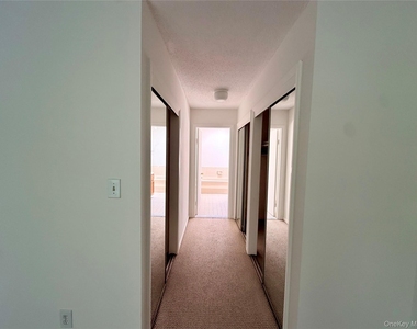 15 Pond Drive W - Photo Thumbnail 15