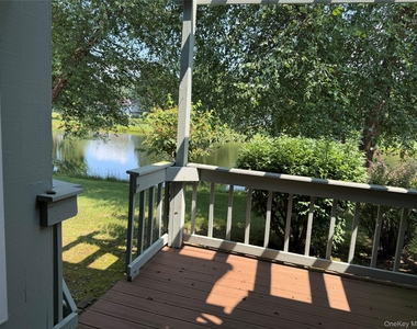 15 Pond Drive W - Photo Thumbnail 8