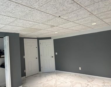 275 Evergreen Avenue - Photo Thumbnail 6