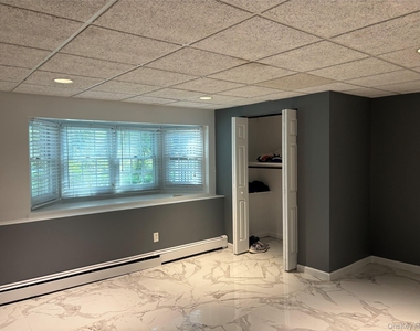 275 Evergreen Avenue - Photo Thumbnail 5