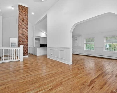 125 Horseshoe Road - Photo Thumbnail 4