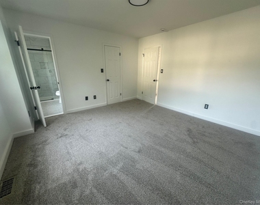 256 Quassaick Avenue - Photo Thumbnail 23