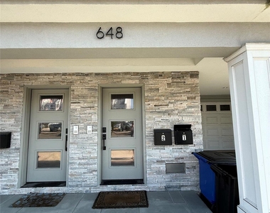 648 E Broadway - Photo Thumbnail 1