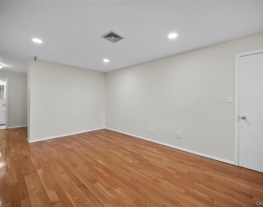 520 Ashford Avenue - Photo Thumbnail 18