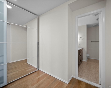 520 Ashford Avenue - Photo Thumbnail 30