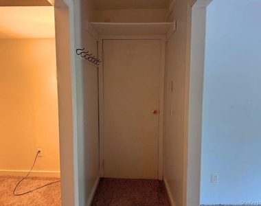 175 Main Street - Photo Thumbnail 5