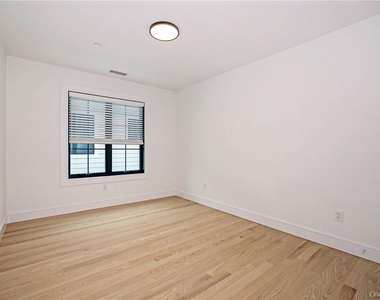59 Nelson Avenue - Photo Thumbnail 24