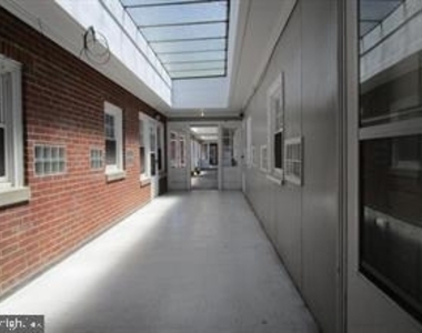 383 E. King St - Photo Thumbnail 1