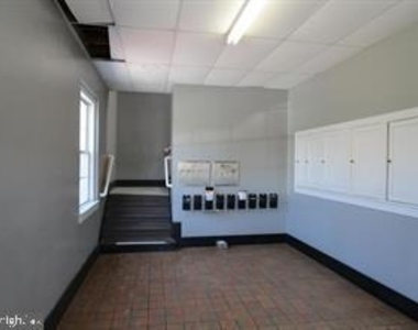383 E. King St - Photo Thumbnail 2