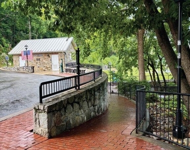 12652 Dara Drive - Photo Thumbnail 23