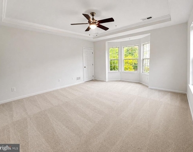 2585 Eastbourne Drive - Photo Thumbnail 18
