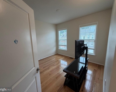 19954 Abram Terrace - Photo Thumbnail 43
