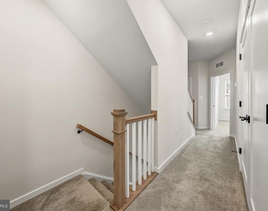 22812 Tawny Pine Square - Photo Thumbnail 28