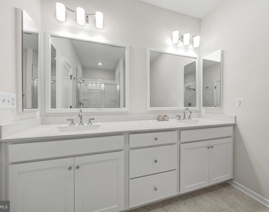 22812 Tawny Pine Square - Photo Thumbnail 21