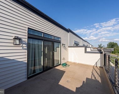 22812 Tawny Pine Square - Photo Thumbnail 35