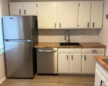 3377 Ardley Court - Photo Thumbnail 3