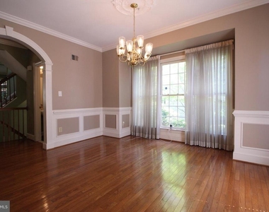 6032 Kelsey Court - Photo Thumbnail 6