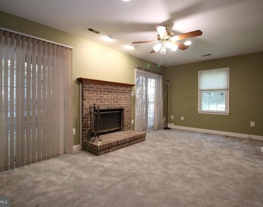 6032 Kelsey Court - Photo Thumbnail 25