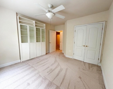 2905 Saintsbury Plz - Photo Thumbnail 22
