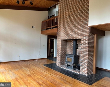 6022 Munson Hill Road - Photo Thumbnail 10