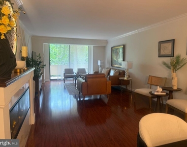 1800 Old Meadow Road - Photo Thumbnail 7
