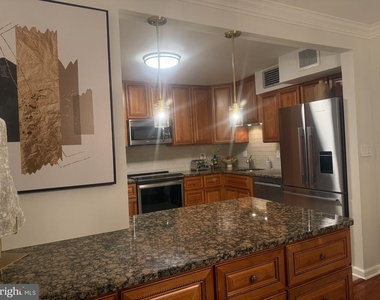 1800 Old Meadow Road - Photo Thumbnail 16