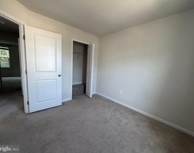 264 Sage Circle - Photo Thumbnail 22