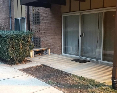 10028 Mosby Woods Drive - Photo Thumbnail 15