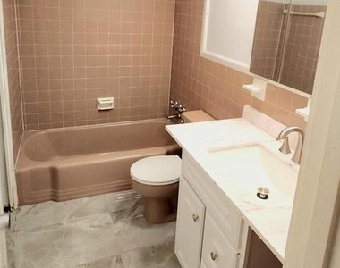 10028 Mosby Woods Drive - Photo Thumbnail 12