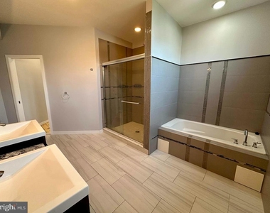 1926 E Firth Street - Photo Thumbnail 11
