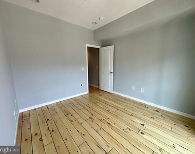 1926 E Firth Street - Photo Thumbnail 8