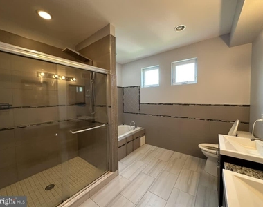 1926 E Firth Street - Photo Thumbnail 13