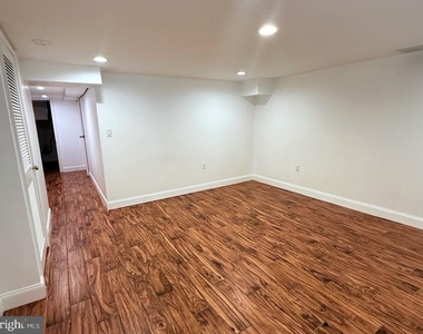 3646 Genesee Drive - Photo Thumbnail 21