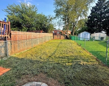 3646 Genesee Drive - Photo Thumbnail 22