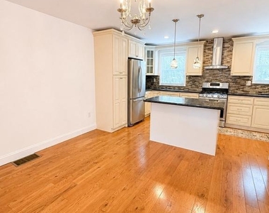 3646 Genesee Drive - Photo Thumbnail 3