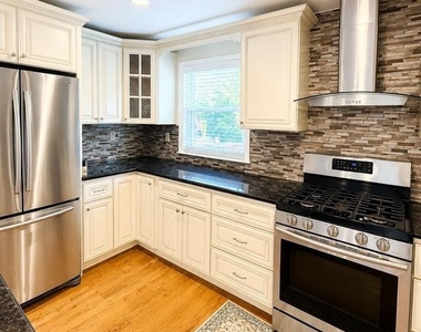 3646 Genesee Drive - Photo Thumbnail 7