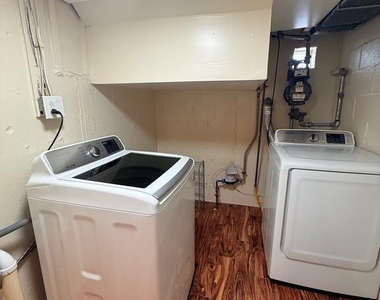 3646 Genesee Drive - Photo Thumbnail 20