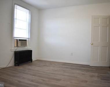 6031 Market Street - Photo Thumbnail 4