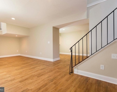 2031-5 South Street - Photo Thumbnail 15