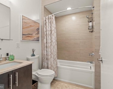 1124 N American Street - Photo Thumbnail 17