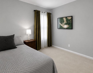 103 Red Rock Circle - Photo Thumbnail 3