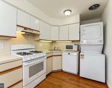 383 Lakeside Road - Photo Thumbnail 5