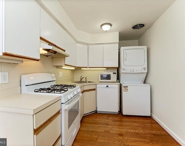 383 Lakeside Road - Photo Thumbnail 4